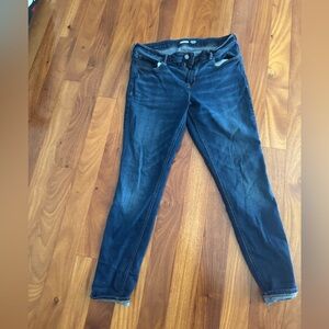 Old Navy Rockstar Mid rise super skinny jeans